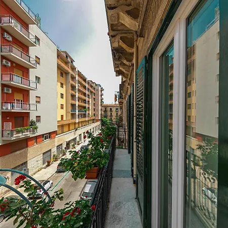 La Home42 Suite-2